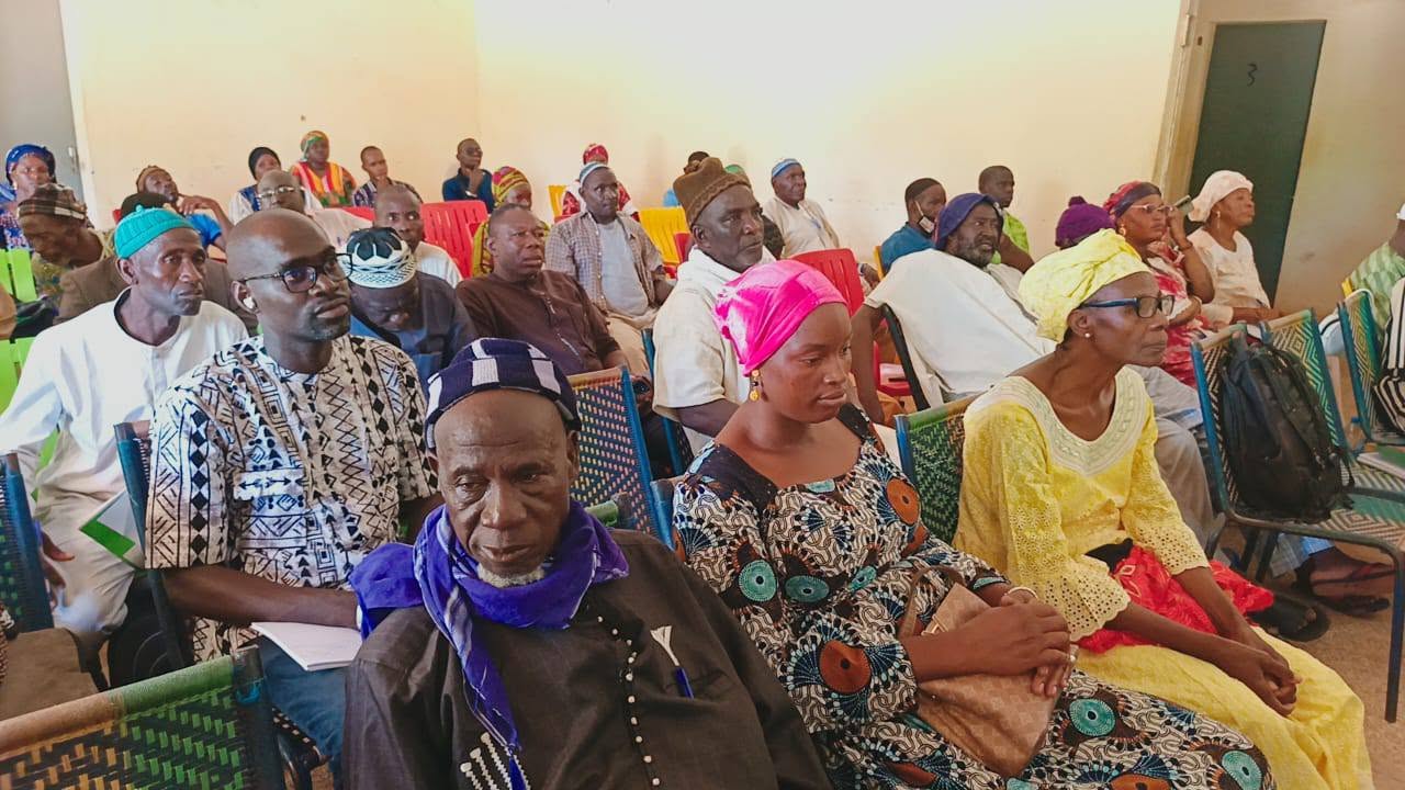 Participants à une session de plaidoyer pour la promotion des aliments locaux, campagne du 25 juin au 1er juillet 2026.
