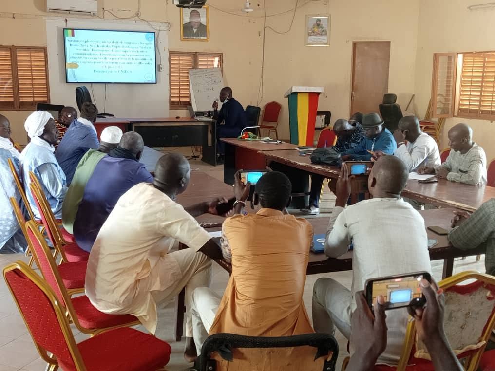 Présentation au cours d’une session de plaidoyer du CNIECS sur les aliments locaux, campagne du 25 juin au 1er juillet 2026.